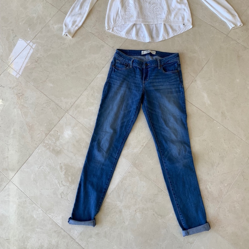 Blue Jeans - Picture 3 of 3